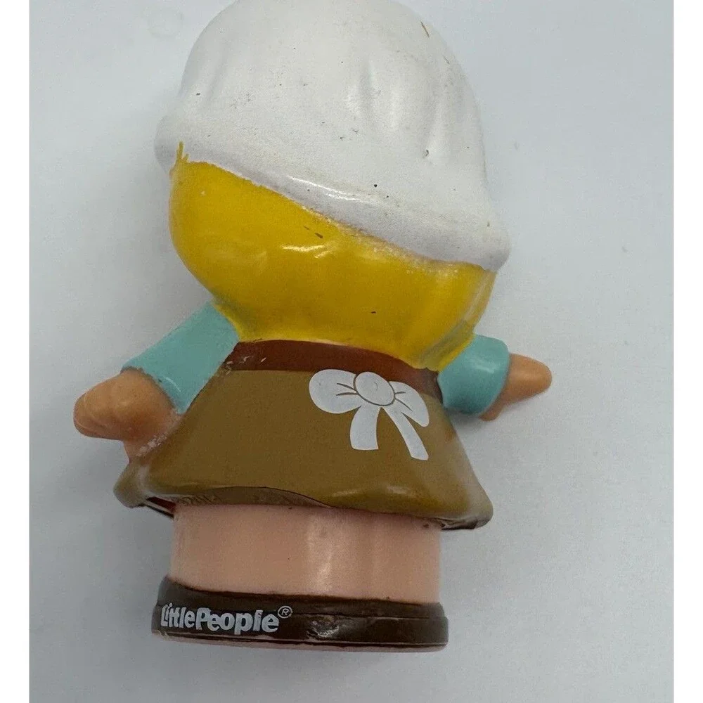 Fisher-Price Little People Disney Cinderella in Apron figure